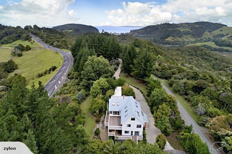 Photo of property in 3/496 Glenfield Road, Glenfield, Auckland, 0629