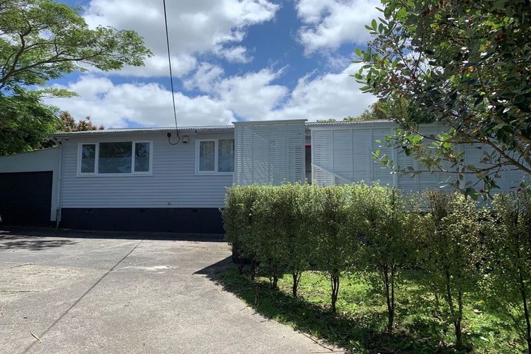Photo of property in 1/14 Roberts Road, Te Atatu South, Auckland, 0610