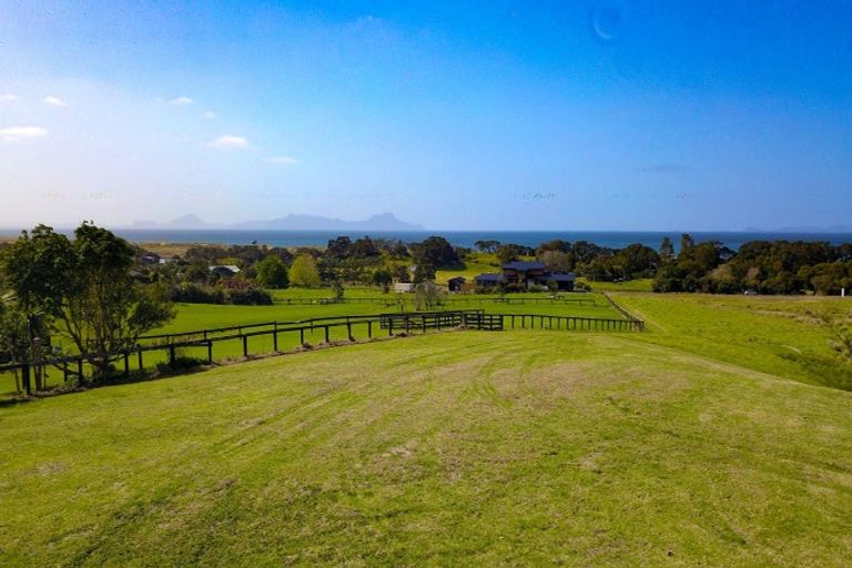 Photo of property in 51 Cullen Road, Waipu, 0582