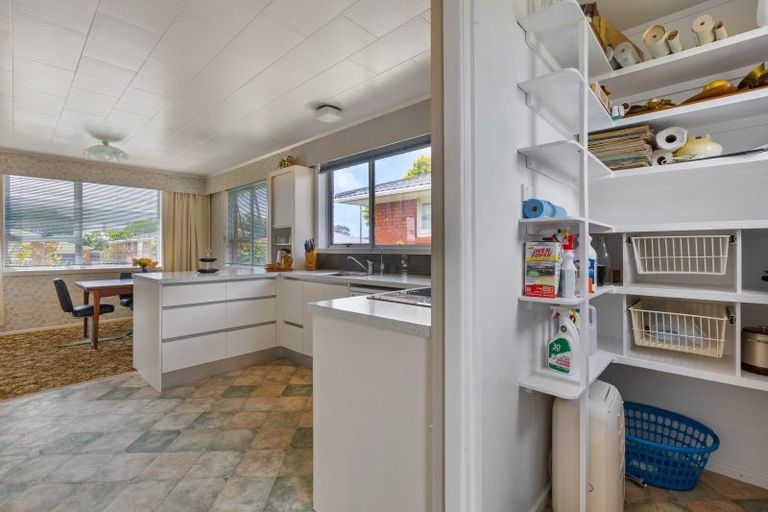 Photo of property in 9 Severn Place, Spotswood, New Plymouth, 4310