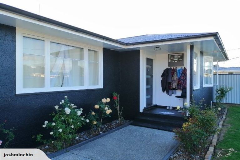 Photo of property in 11 Kettle Avenue, Awapuni, Palmerston North, 4412