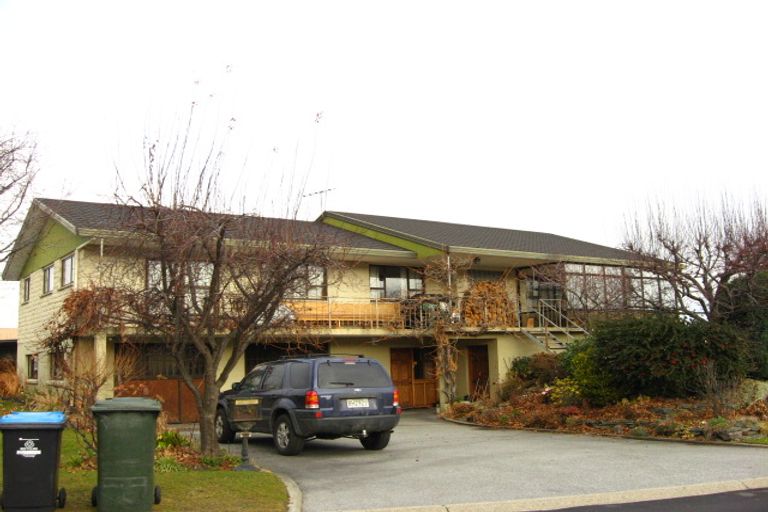 Photo of property in 22 Fox's Terrace, Arrowtown, 9302