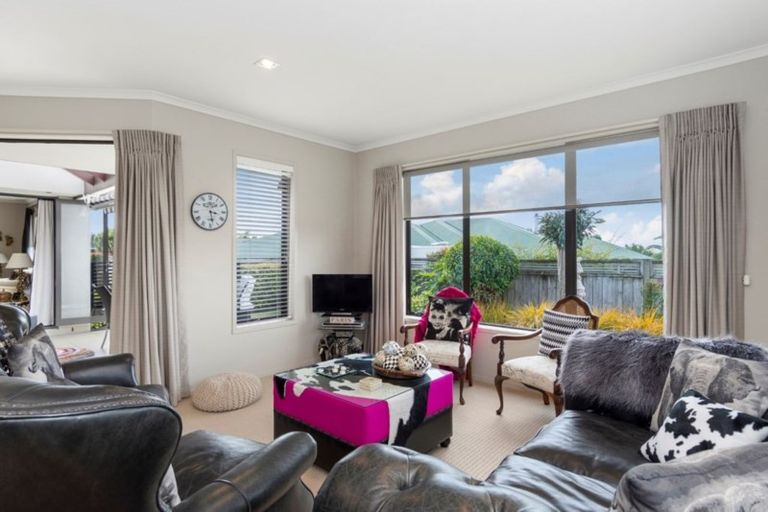 Photo of property in 28 Woodleigh Place, Ohauiti, Tauranga, 3112