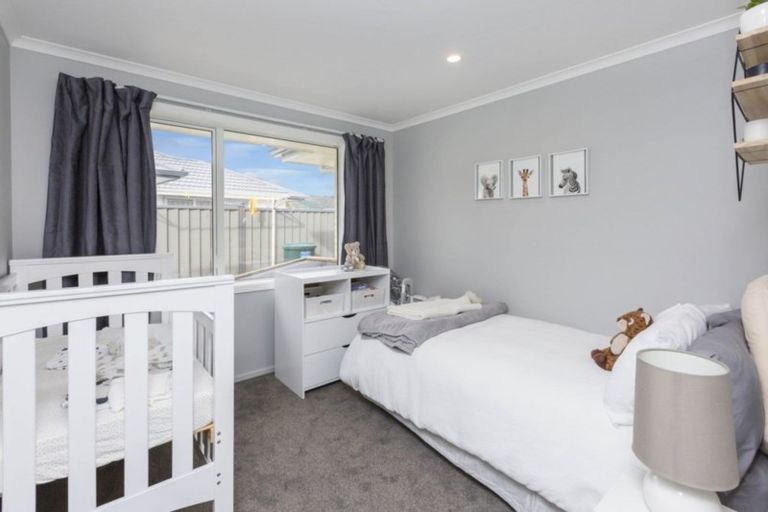 Photo of property in 36 Hopkirk Avenue, Wallaceville, Upper Hutt, 5018