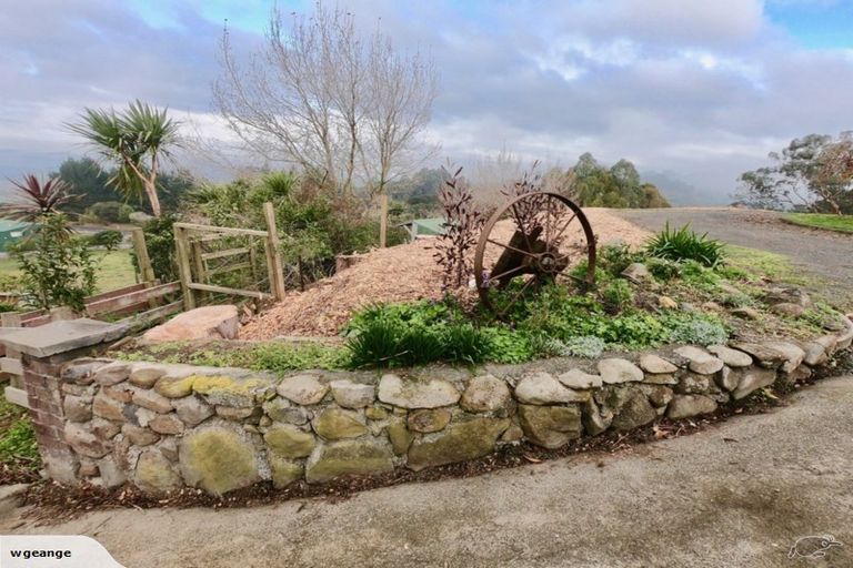 Photo of property in 102 Pinnacle Hill Road, Mangatawhiri, Bombay, 2675