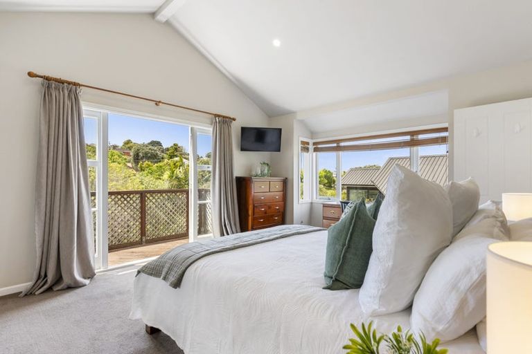 Photo of property in 1/47 Lyons Avenue, Murrays Bay, Auckland, 0630