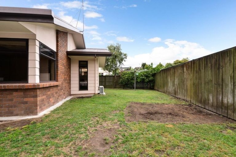 Photo of property in 52 Ashley Street, St Andrews, Hamilton, 3200