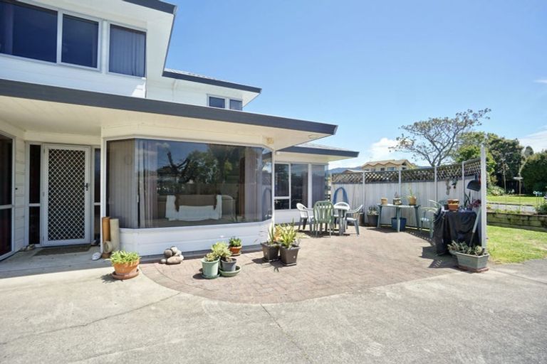 Photo of property in 24 Tynan Street, Te Puke, 3119