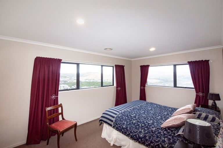 Photo of property in 61 Erlestoke Crescent, Churton Park, Wellington, 6037