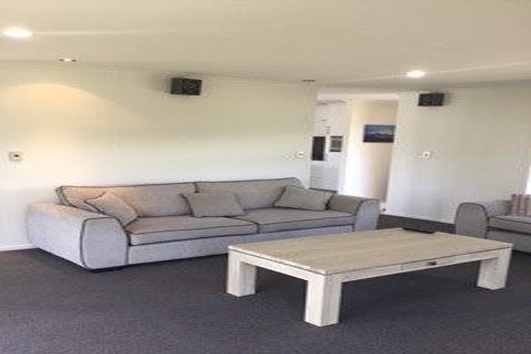 Photo of property in 84 Karamea Street, Whalers Gate, New Plymouth, 4310