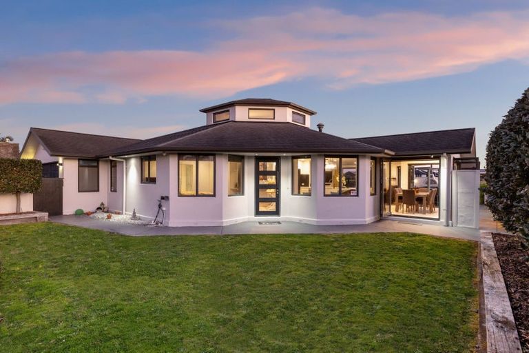 Photo of property in 6 Palazzo Drive, Papamoa Beach, Papamoa, 3118