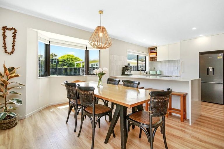 Photo of property in 41b Duncan Street, Tawa, Wellington, 5028