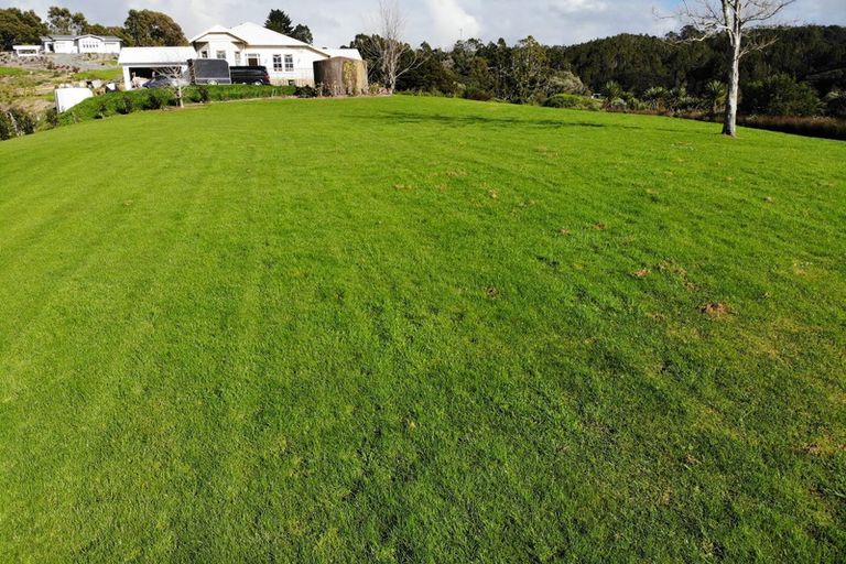 Photo of property in 33 Osbaldiston Lane, Kaukapakapa, 0873