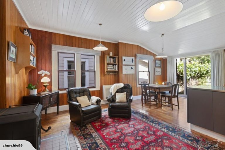 Photo of property in 16 Godley Quay, Lyttelton, 8082