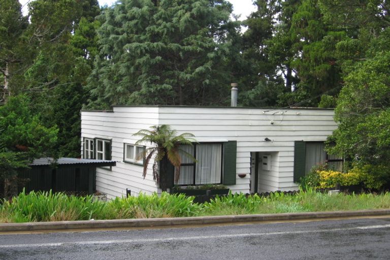 Photo of property in 220 Woodlands Park Road, Titirangi, Auckland, 0604