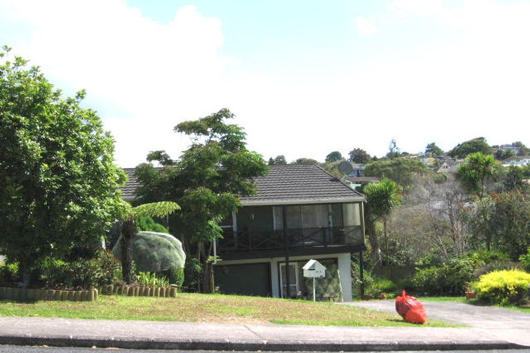 Photo of property in 1/14 Finchley Road, Torbay, Auckland, 0630