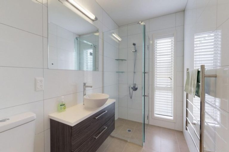 Photo of property in 138 Landmark Terrace, Orewa, 0931