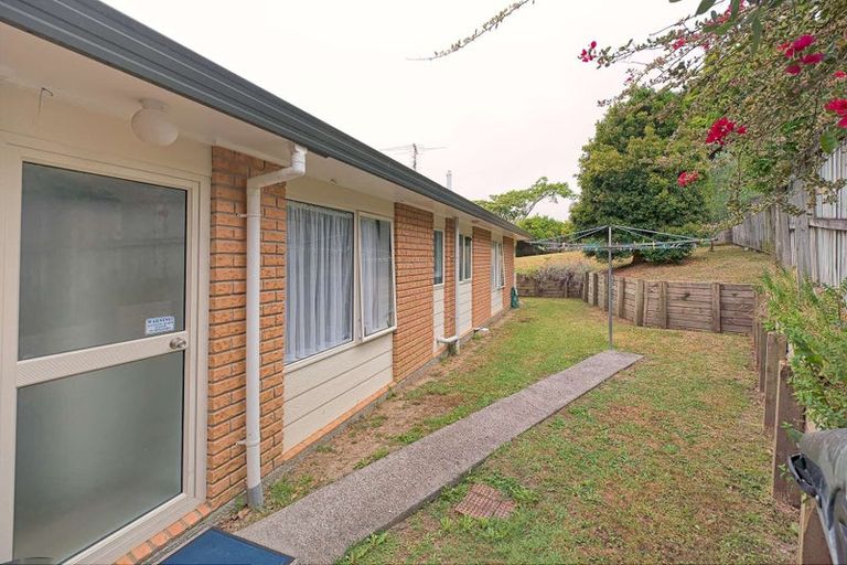 Photo of property in 3 Bernina Place, Weymouth, Auckland, 2103