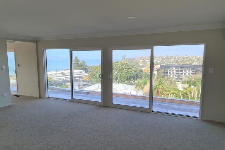 Photo of property in 1/29 Bayview Road, Browns Bay, Auckland, 0630