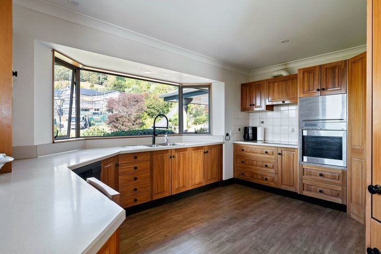 Photo of property in 18 Clairmont Heights, Stoke, Nelson, 7011