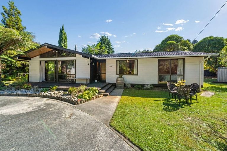Photo of property in 135 Plateau Road, Te Marua, Upper Hutt, 5018
