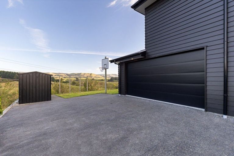 Photo of property in 3 Lealands Lane, Aokautere, Palmerston North, 4471