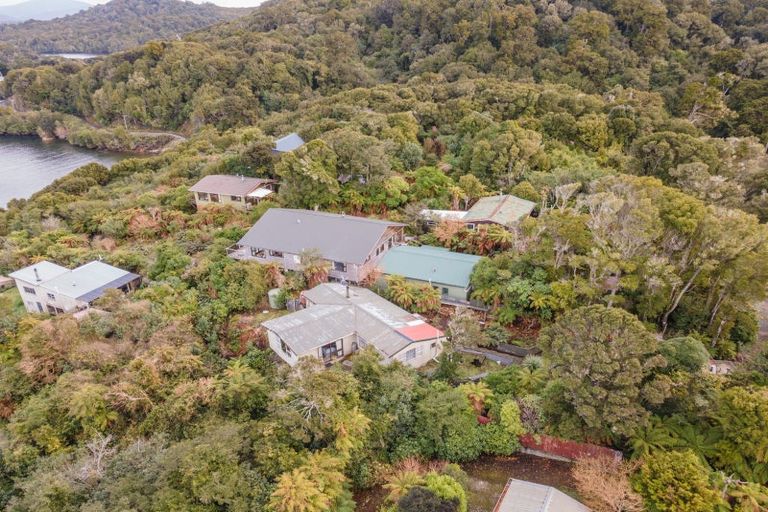 Photo of property in 9 Rankin Street, Halfmoon Bay / Oban, Stewart Island, 9818