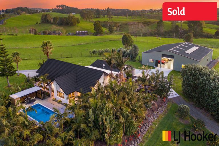 Photo of property in 129 Ostrich Farm Road, Pukekohe, 2676