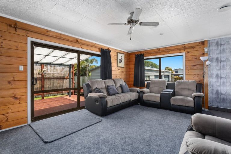 Photo of property in 8 Tawhara Place, Edgecumbe, 3120