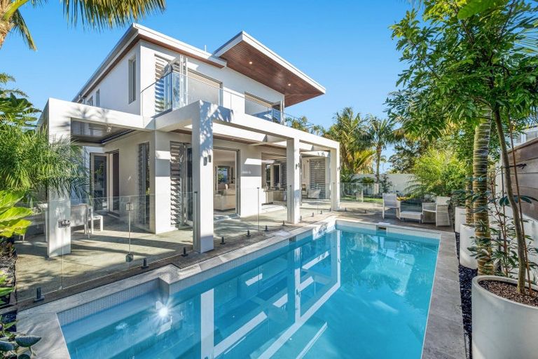 Photo of property in 25 Compass Way, Half Moon Bay, Auckland, 2012