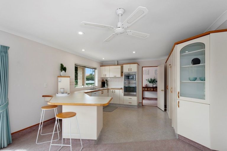 Photo of property in 116 Santa Monica Drive, Papamoa Beach, Papamoa, 3118