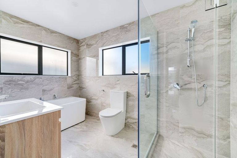 Photo of property in 53d Evans Road, Glen Eden, Auckland, 0602