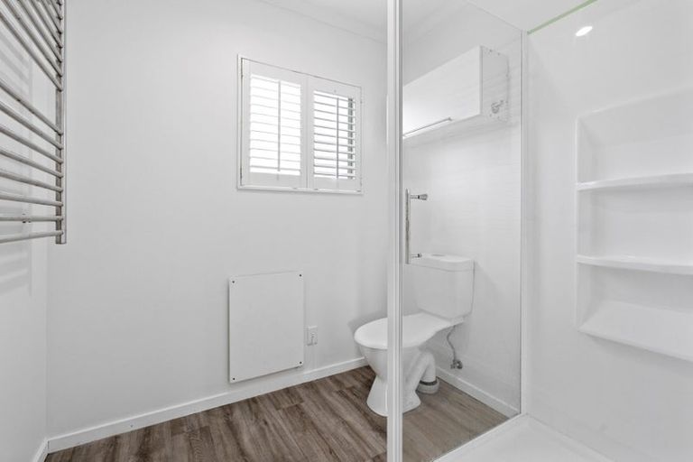 Photo of property in 18 Oxford Street, Fairfield, Hamilton, 3214