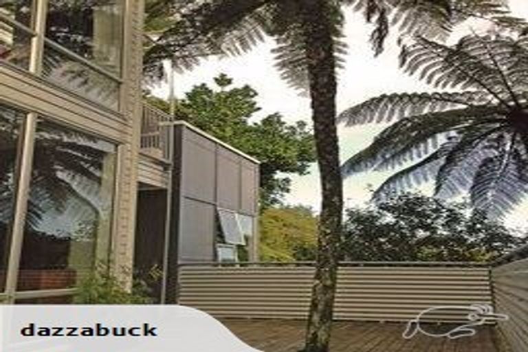 Photo of property in 6 Glentui Grove, Khandallah, Wellington, 6035