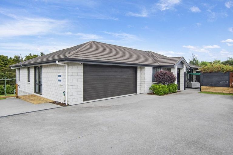 Photo of property in 4 Rolling Stone Rise, Tikipunga, Whangarei, 0112
