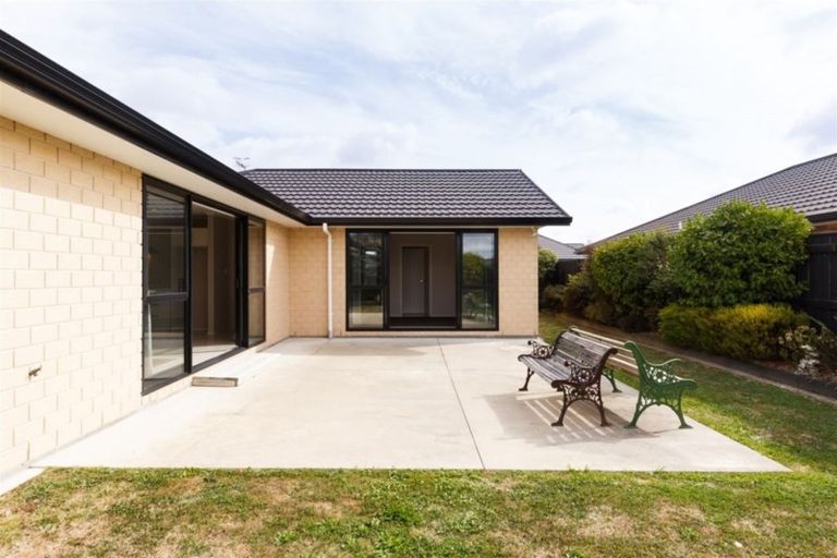 Photo of property in 85 Rosalie Terrace, Kelvin Grove, Palmerston North, 4414