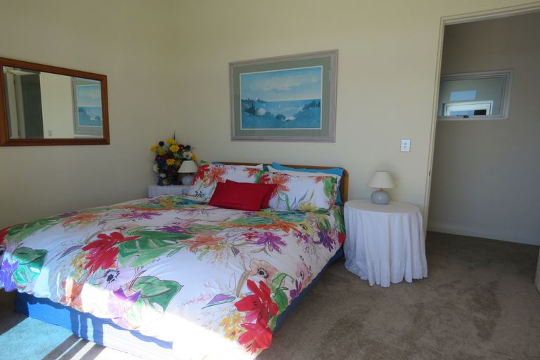 Photo of property in 38 Rarere Terrace, Kerikeri, 0230