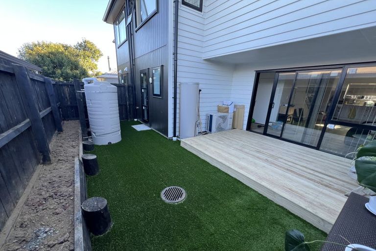 Photo of property in 4b Hazards Road, Weymouth, Auckland, 2103