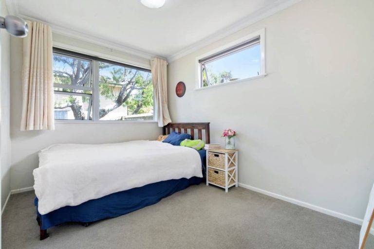 Photo of property in 7 Ellesmere Crescent, Pakuranga Heights, Auckland, 2010
