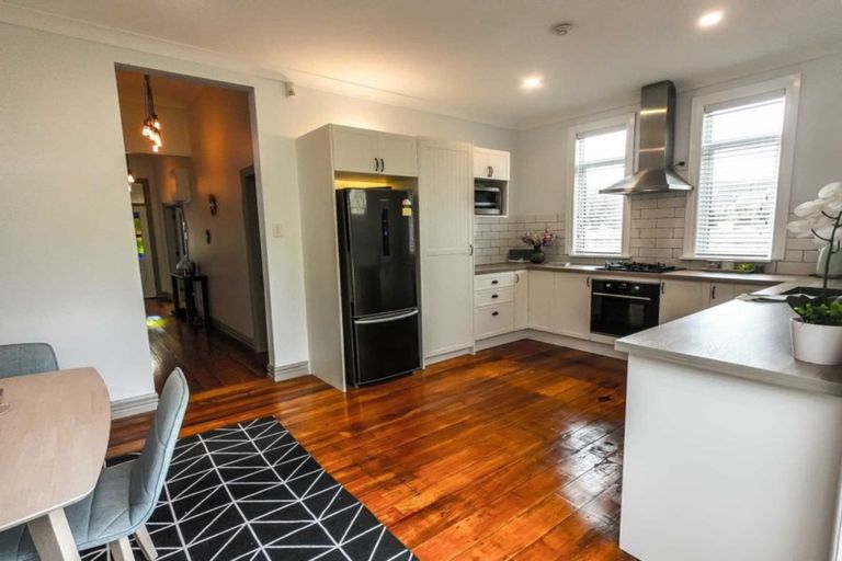 Photo of property in 156 Kings Crescent, Hutt Central, Lower Hutt, 5010