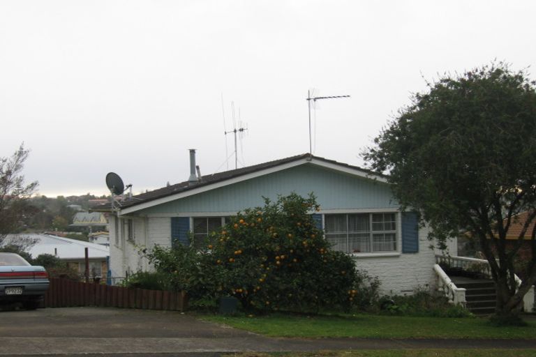 Photo of property in 37 Russleigh Drive, Dinsdale, Hamilton, 3204