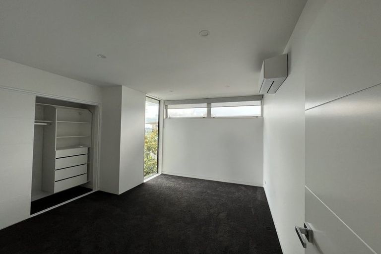 Photo of property in 451 East Coast Road, Murrays Bay, Auckland, 0630