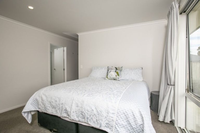 Photo of property in 17 Stoneleigh Drive, Solway, Masterton, 5810