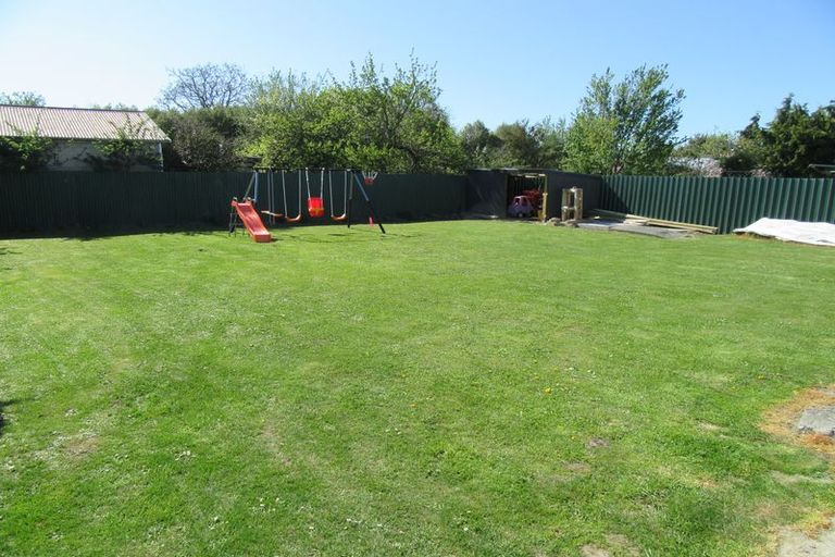 Photo of property in 16 Parsonage Road, Waimate, 7924