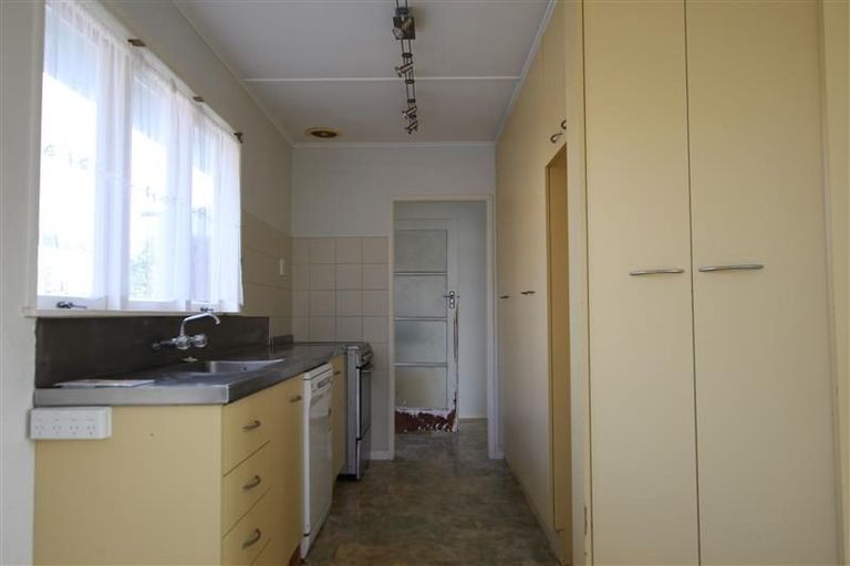 Photo of property in 10 Tuakau Road, Pukekohe, 2120