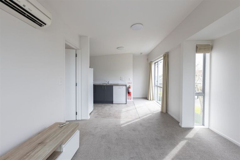 Photo of property in 8a Rotherham Street, Riccarton, Christchurch, 8041