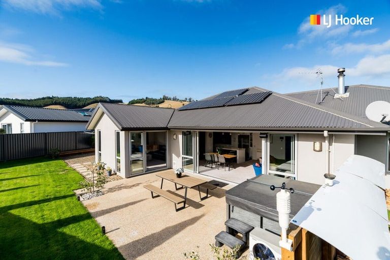 Photo of property in 17 Calluna Crescent, Mosgiel, 9024