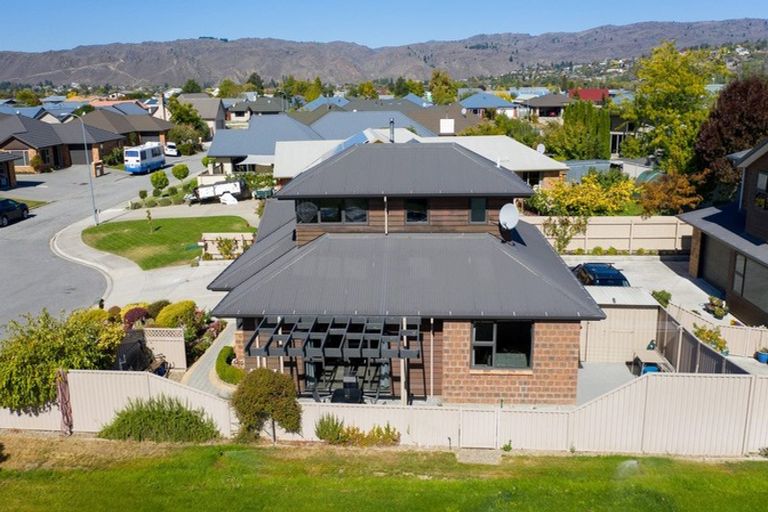 Photo of property in 11 Juniper Close, Alexandra, 9320