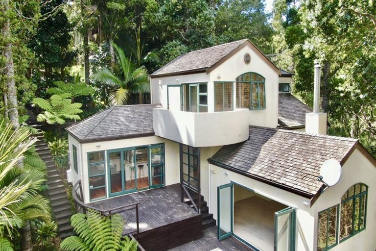 Photo of property in 107 Hadfield Street, Beach Haven, Auckland, 0626