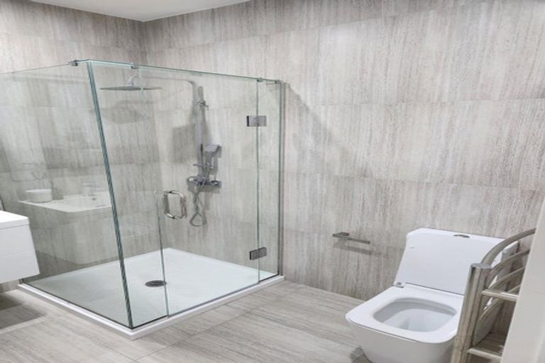 Photo of property in 68c Te Oneroa Way, Long Bay, Auckland, 0630